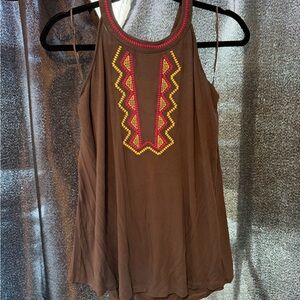 Chic Grey Tank Top with Embroidered Accents